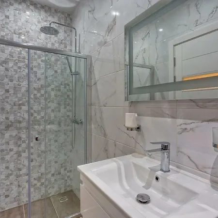Modern Apartment 20 Meters From The Promenade Sliema Exterior photo
