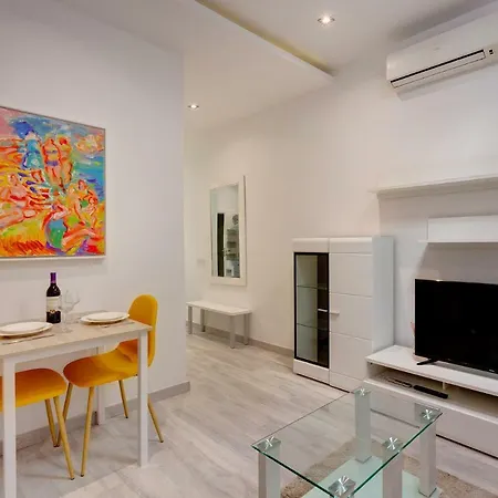 Modern Apartment 20 Meters From The Promenade Sliema Exterior photo